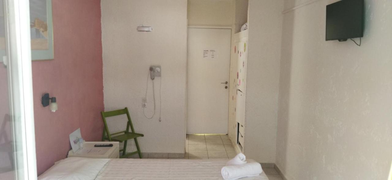 Cleo Rooms 250M From The Beach Malia  Exterior photo